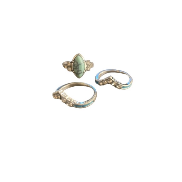 3 Piece Ring Set with Moissanite Stone - Picture 9 of 9